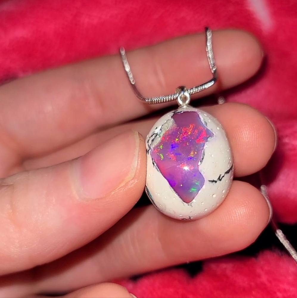 Rare Mexican Megenta Pink Cantera Opal Sterling Silver Necklace